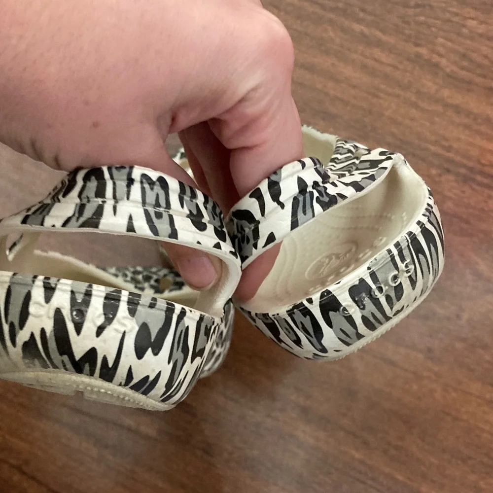 Crocs Leopard Print Women's Flats 10W